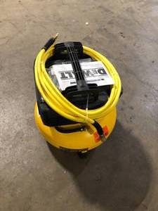 DEWALT 6 Gal. 165 PSI Electric Pancake Air Compressor  Customer Returns See Pictures