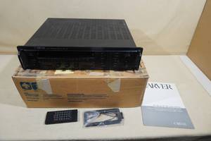 lot 18 image: Carver HR-752 Sonic Holography Receiver with Original Box