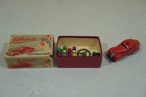 lot 71 image: Vintage Schuco Fernlenk-Auto 3000 Windup Tin Telesteering Toy Car with Original Box