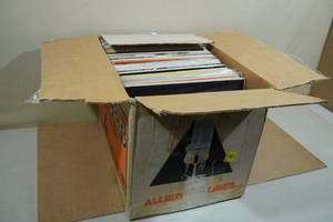 lot 99 image: Assorted Vinyl Records -Barry Manilow, Duke Ellington, Dizzy Gillespie