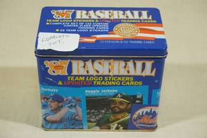 lot 125 image: 1987 Fleer Baseball Team Logo Sticker and Trading Card Set