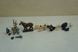 lot 142 image: Assorted Cast Iron Figures -Farm Animals, Businessmen