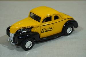 lot 147 image: Ertl 1940 Ford Die-Cast Bank Car - Hertz