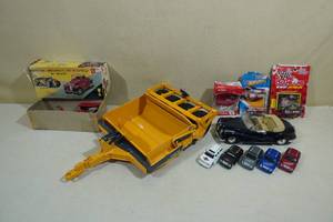 lot 151 image: Assorted Toy Cars - Hot Wheels, John Deere