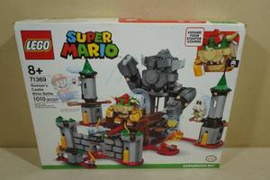 lot 152 image: Lego Super Mario Bowsers Castle Boss Battle Builders Set