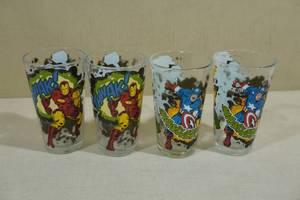lot 171 image: 4 Marvel Comics Collectors Pint Glasses