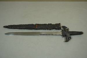 lot 183 image: Fantasy Dragon Sword