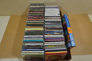 lot 200 image: Large Assortment of CDs - Jazz, Musicals, Classical, Sinatra