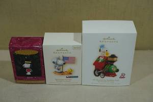 lot 212 image: 3 Vintage Hallmark Keepsake Christmas Ornaments -Peanuts Snoopy