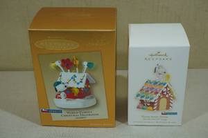 lot 213 image: 2 Vintage Hallmark Keepsake Christmas Ornaments -Peanuts Snoopy