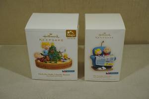 lot 216 image: 2 Vintage Hallmark Keepsake Christmas Ornaments -Peanuts Gang