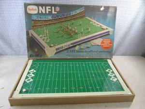(FS) Vintage Tudor NFL Electric 2 NFL Football Team Game