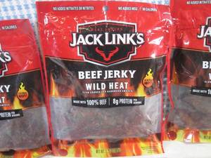 (B-1) 6 Bags Jack Links Wild Heat Beef Jerky 3.25oz Past Date