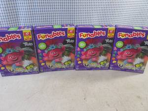 (C-1) 4 Boxes Funables Trolls Snacks 10 Pouches per Box Past Date