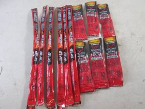 (EC2) 12 Assorted Jack Links Beef Snacks Out of Date