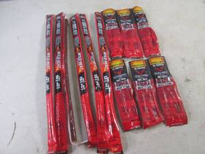 (EC2) 12 Assorted Jack Links Beef Snacks Out of Date