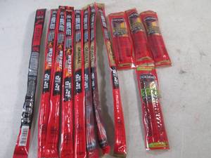 (EC2) 12 Assorted Jack Links Beef Snacks Out of Date
