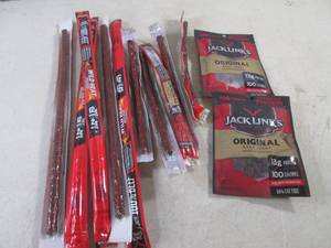 (EC2) 12 Assorted Jack Links Past Date