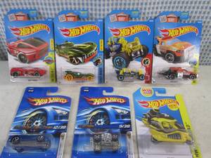 (EC1) Assorted Hot Wheels in Packaging