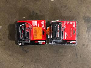 Lot of 2 Milwaukee M18 18-Volt 5.0 Ah Lithium-Ion XC Extended Capacity Battery Pack   Customer Returns See Pictures