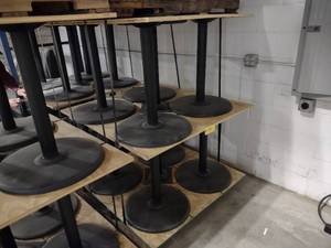 lot 38 image: (10) 28 Table Pedestals...