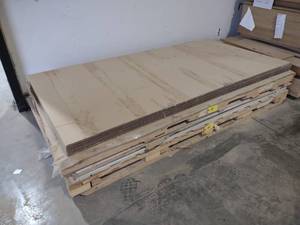 lot 81 image: (14) 14x4x8 Clear Plexiglass...