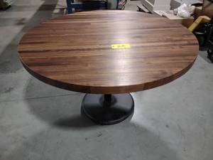lot 22 image: Black Walnut Butcher Block Oil Rubb...