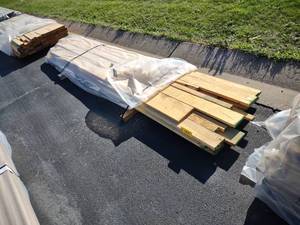 lot 122 image: Clear Pine, 10 x 44, Approx. 93 b...