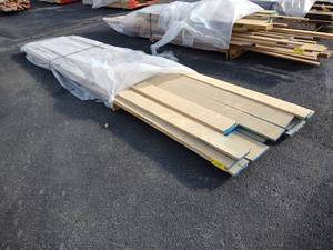 lot 171 image: Maple, 16, Approx. 202 bf...
