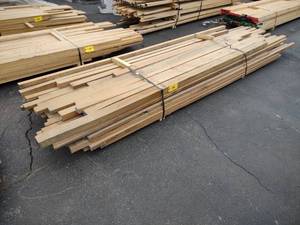 lot 196 image: Mixed Walnut, 8-12, x 64 & 84, ...