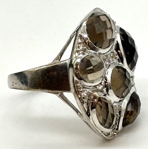 lot 75 image: Snazzy Sterling Silver Ring