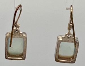 lot 64 image: Beautiful Silver Drop Earrings