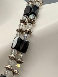 lot 67 image: Gorgeous Magnetic Beaded Necklace - Bracelet