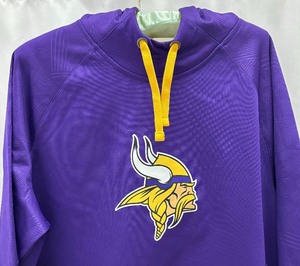 lot 80 image: New Minnesota Vikings Football Hooded Sweatshirt