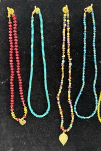 lot 139 image: 20 Beautifully Beaded Necklaces