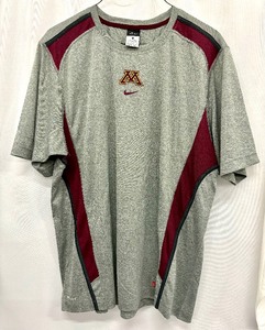 lot 121 image: 9 University of Minnesota Shirts