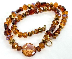 lot 125 image: Beautiful GoldAmber Colored Faceted Beaded Necklace