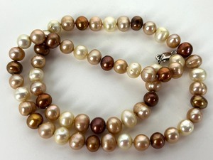 lot 140A image: Dyed Freshwater Pearl Necklace with Sterling Clasp