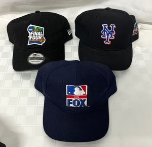 lot 180 image: Five Baseball Style Hats