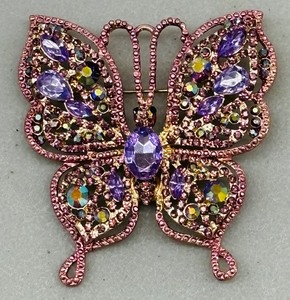 lot 181 image: Seven Beautiful Brooches