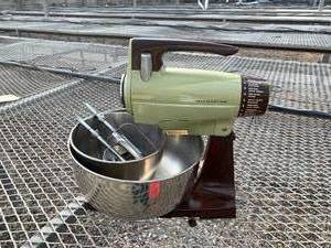lot 82 image: Mid-century Classic Sunbeam Stand Mixer in Avocado