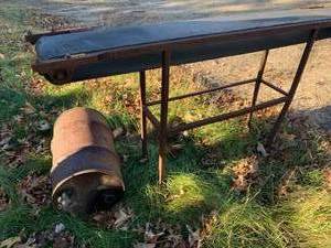 lot 103 image: Vintage Metal Stand Conveyer Belt and Tank