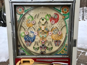 lot 25 image: Vintage Japanese Pinball Pachinko Arcade Machine