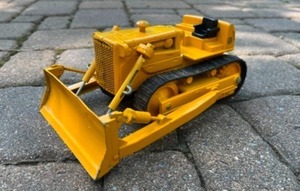 lot 6 image: Vintage 1970s ERTL International Harvester TD 25 Crawler Dozer 116 Metal USA...