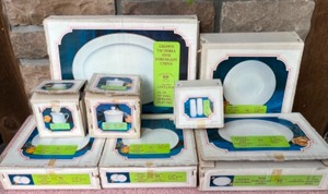 lot 32 image: NOS Crown Victoria 1970s Lovelace Fine China (Platinum Trim) White Porcelain Dish Set New Old Stock