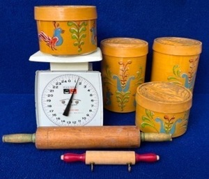 lot 36 image: 1950s MCM Mid-Century Modern Rare Lincoln Beauty-Ware Metal Hand Painted Canister Set Made in USA...
