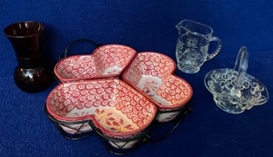 lot 29 image: Temptations By Tara Heart-Shaped Serving Caddie Decor Glass Pitcher Basket and Vase