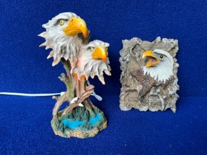 lot 65 image: Vintage Home Decor Eagle Statue Light, Wall Plaque