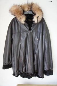 lot 46 image: Vintage Clothing Womens Black Leather Fur-Lined Reversible() Over-Sized Large Bomber Jacket Hooded Zipper Coat...