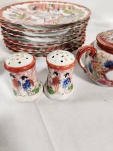 lot 39 image: Vintage 1950s Japanese Tea Set Geisha Hand-Painted Glazed Porcelain